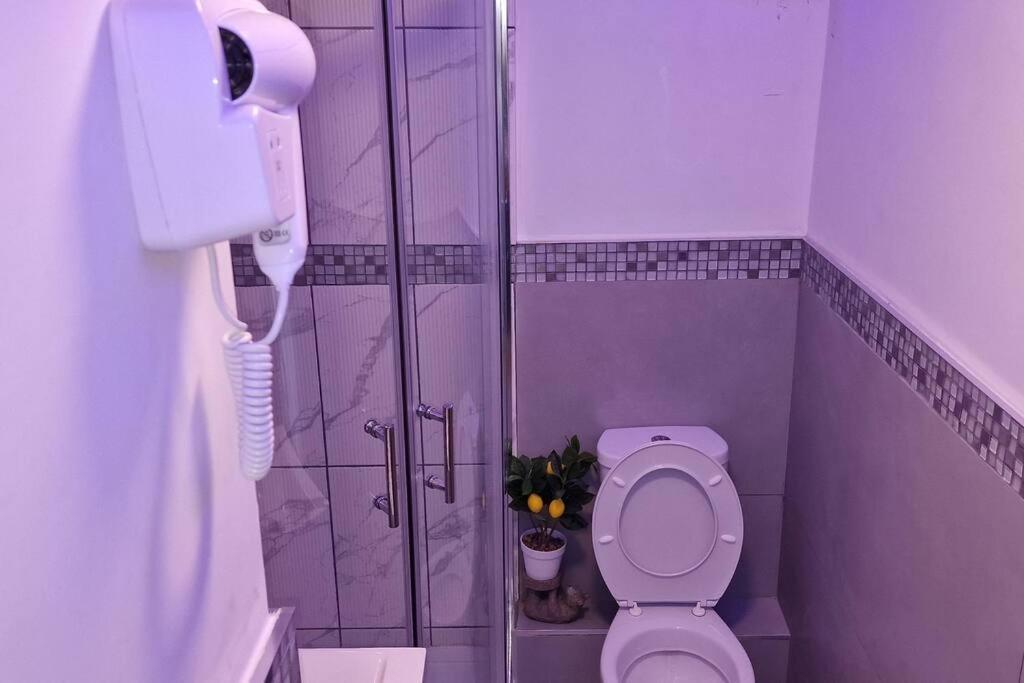 1 Bedroom Studio 埃尔特姆 外观 照片